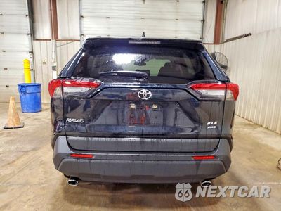 Zdjęcie 6 z 13 samochodu: 2025 TOYOTA RAV4 XLE VIN:JTMP1RFV8SJ045722 - miniatura