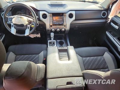 Zdjęcie 8 z 12 samochodu: 2018 TOYOTA TUNDRA SR5 VIN:5TFUW5F16JX749374 - miniatura