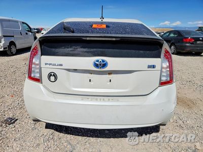 Zdjęcie 6 z 12 samochodu: 2014 TOYOTA PRIUS THREE VIN:JTDKN3DU5E1777087 - miniatura