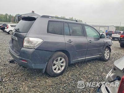 Trzecie zdjęcie samochodu z tyłu: 2012 TOYOTA HIGHLANDER SE VIN:5TDBK3EH7CS168027 - miniatura
