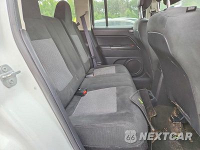 Zdjęcie 11 z 13 samochodu: 2017 JEEP PATRIOT SPORT VIN:1C4NJPBA5HD116204 - miniatura