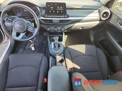 Zdjęcie 8 z 12 samochodu: 2020 KIA FORTE LXS VIN:3KPF24AD7LE165231 - miniatura