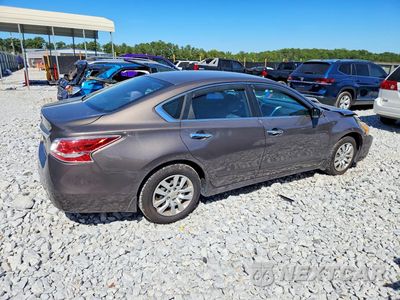 Trzecie zdjęcie samochodu z tyłu: 2015 NISSAN ALTIMA 2.5 S VIN:1N4AL3AP0FN905686 - miniatura