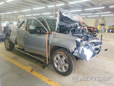 Czwarte zdjęcie samochodu z boku: 2019 CHEVROLET SILVERADO K2500 HEAVY DUTY LTZ VIN:1GC1KTEY0KF264396 - miniatura
