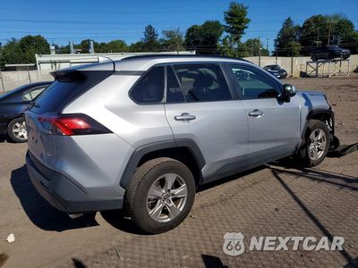 Trzecie zdjęcie samochodu z tyłu: 2025 TOYOTA RAV4 XLE VIN:2T3W1RFV3SC329905 - miniatura