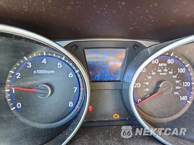 Zdjęcie 9 z 13 samochodu: 2011 HYUNDAI TUCSON GLS VIN:KM8JUCAC5BU159753 - miniatura