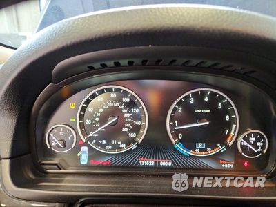 Zdjęcie 9 z 12 samochodu: 2014 BMW 535 XI VIN:WBA5B3C50ED536968 - miniatura