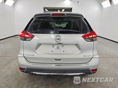 Zdjęcie 6 z 12 samochodu: 2017 NISSAN ROGUE SV VIN:5N1AT2MV9HC840104 - miniatura