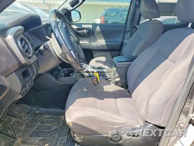 Zdjęcie 7 z 12 samochodu: 2018 TOYOTA TACOMA TRD OFF-ROAD VIN:5TFCZ5ANXJX131696 - miniatura