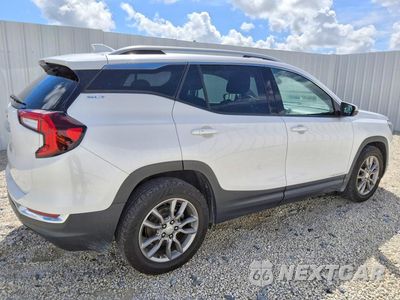 Trzecie zdjęcie samochodu z tyłu: 2022 GMC TERRAIN SLT VIN:3GKALPEV4NL107656 - miniatura