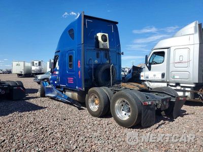 Trzecie zdjęcie samochodu z tyłu: 2017 FREIGHTLINER CASCADIA 1 - SEMI TRUCK VIN:3AKJGLDR3HSHZ6926 - miniatura