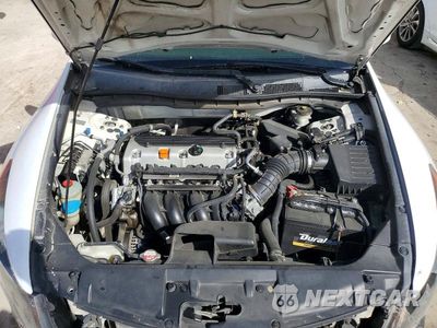 Zdjęcie 11 z 12 samochodu: 2008 HONDA ACCORD LXP VIN:1HGCP26448A057937 - miniatura