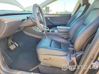 Zdjęcie 7 z 12 samochodu: 2024 TESLA MODEL Y VIN:7SAYGDEE0RF032300 - miniatura