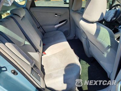 Zdjęcie 10 z 12 samochodu: 2015 TOYOTA PRIUS TWO VIN:JTDKN3DUXF1924084 - miniatura