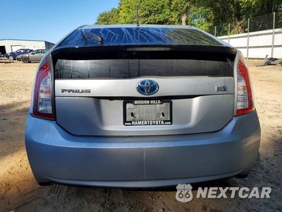 Zdjęcie 6 z 12 samochodu: 2015 TOYOTA PRIUS TWO VIN:JTDKN3DU4F0440983 - miniatura