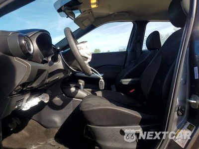 Zdjęcie 7 z 12 samochodu: 2020 NISSAN KICKS SV VIN:3N1CP5CV4LL565455 - miniatura