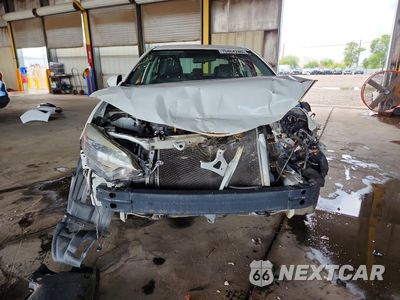 Piąte zdjęcie samochodu w środku: 2016 TOYOTA COROLLA S PLUS VIN:5YFBURHE5GP480845 - miniatura