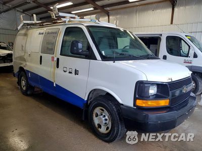 Czwarte zdjęcie samochodu z boku: 2013 CHEVROLET EXPRESS G2500 VIN:1GCWGFCA5D1142972 - miniatura