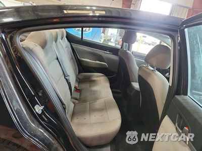 Zdjęcie 10 z 12 samochodu: 2020 HYUNDAI ELANTRA SEL VIN:5NPD84LF9LH529844 - miniatura