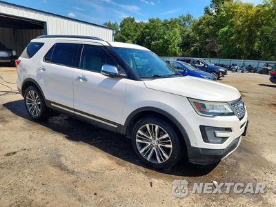 Czwarte zdjęcie samochodu z boku: 2017 FORD EXPLORER PLATINUM VIN:1FM5K8HT6HGB30974 - miniatura