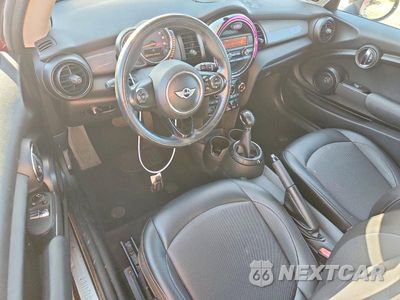 Zdjęcie 8 z 12 samochodu: 2016 MINI COOPER VIN:WMWXP5C54G3B14977 - miniatura