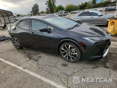 Czwarte zdjęcie samochodu z boku: 2024 TOYOTA PRIUS PRIME XSE PREMIUM VIN:JTDACACU4R3026984 - miniatura