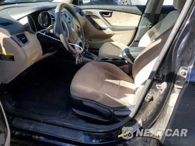 Zdjęcie 7 z 12 samochodu: 2016 HYUNDAI ELANTRA SE VIN:KMHDH4AE8GU573786 - miniatura