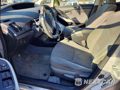 Zdjęcie 7 z 12 samochodu: 2012 TOYOTA PRIUS TWO VIN:JTDKN3DU4C5468717 - miniatura
