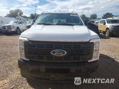 Piąte zdjęcie samochodu w środku: 2023 FORD F350 SUPER DUTY VIN:1FT8W3DT8PEC23374 - miniatura