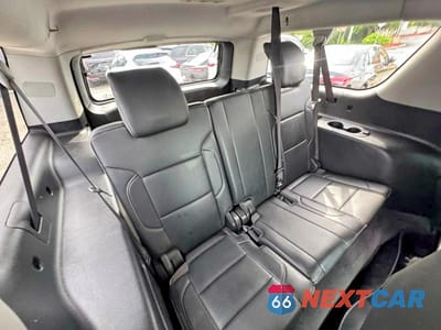 Zdjęcie 11 z 11 samochodu: 2020 CHEVROLET SUBURBAN K1500 LT VIN:1GNSKHKC8LR232376 - miniatura