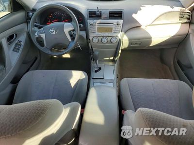 Zdjęcie 8 z 12 samochodu: 2010 TOYOTA CAMRY LE VIN:4T1BF3EK3AU061481 - miniatura
