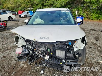Piąte zdjęcie samochodu w środku: 2026 KIA CARNIVAL LXS VIN:KNDNB5KA9T6158678 - miniatura