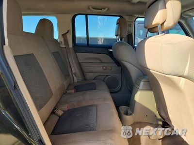 Zdjęcie 11 z 13 samochodu: 2010 JEEP PATRIOT SPORT VIN:1J4NT1GB1AD672440 - miniatura