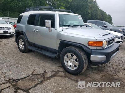 Czwarte zdjęcie samochodu z boku: 2007 TOYOTA FJ CRUISER BASE VIN:JTEBU11F470061735 - miniatura