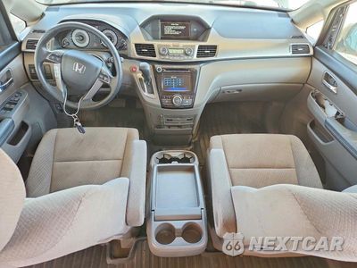 Zdjęcie 8 z 14 samochodu: 2017 HONDA ODYSSEY SE VIN:5FNRL5H3XHB020926 - miniatura