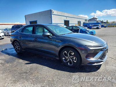 Czwarte zdjęcie samochodu z boku: 2025 HYUNDAI SONATA SEL VIN:KMHL64JA4SA473726 - miniatura