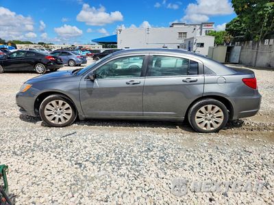 Drugie zdjęcie samochodu z przodu: 2012 CHRYSLER 200 LX VIN:1C3CCBAB1CN295945 - miniatura