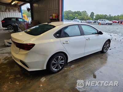 Trzecie zdjęcie samochodu z tyłu: 2024 KIA FORTE LXS VIN:3KPF24AD9RE768898 - miniatura