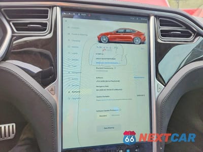 Zdjęcie 9 z 12 samochodu: 2014 TESLA MODEL S VIN:5YJSA1H17EFP31803 - miniatura