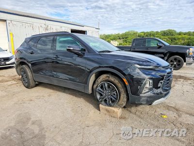 Czwarte zdjęcie samochodu z boku: 2021 CHEVROLET BLAZER 2LT VIN:3GNKBCRS4MS582229 - miniatura