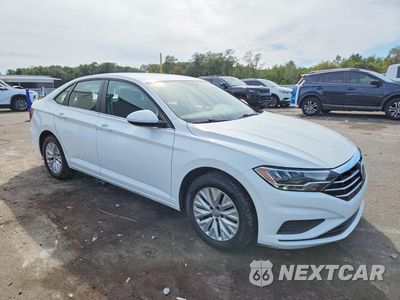 Czwarte zdjęcie samochodu z boku: 2020 VOLKSWAGEN JETTA S VIN:3VWCB7BU4LM012893 - miniatura