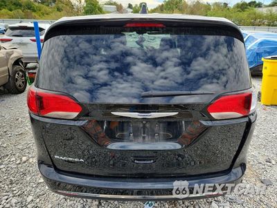 Zdjęcie 6 z 13 samochodu: 2020 CHRYSLER PACIFICA TOURING VIN:2C4RC1FG1LR238121 - miniatura
