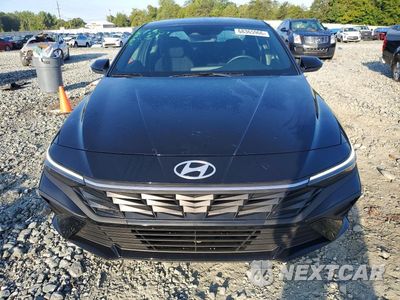 Piąte zdjęcie samochodu w środku: 2026 HYUNDAI ELANTRA SEL SPORT VIN:KMHLM4DG7TU102937 - miniatura