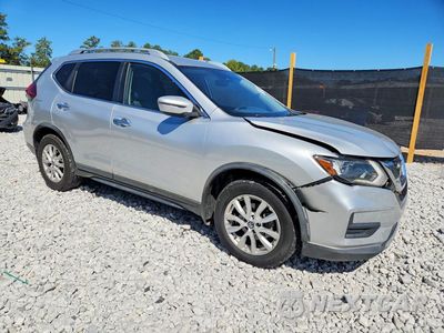 Czwarte zdjęcie samochodu z boku: 2019 NISSAN ROGUE SV VIN:KNMAT2MT6KP500783 - miniatura