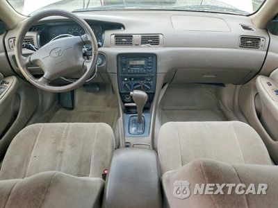 Zdjęcie 8 z 12 samochodu: 1999 TOYOTA CAMRY LE VIN:JT2BG22K9X0343746 - miniatura