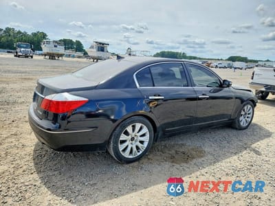 Trzecie zdjęcie samochodu z tyłu: 2010 HYUNDAI GENESIS 3.8L VIN:KMHGC4DE0AU080408 - miniatura