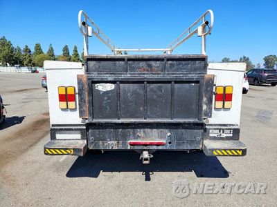 Zdjęcie 6 z 12 samochodu: 2005 CHEV SILVERADO 3500 CREW VIN:1GCJC39U15E206795 - miniatura