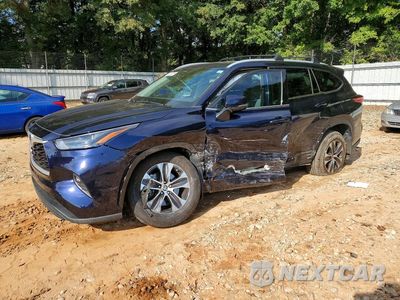 2022 TOYOTA HIGHLANDER XLE 5TDGZRBH1NS575630 - główne zdjęcie licytacji z USA - miniatura
