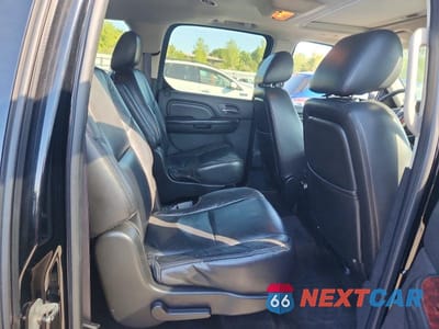 Zdjęcie 11 z 13 samochodu: 2011 CADILLAC ESCALADE ESV LUXURY VIN:1GYS4HEFXBR190455 - miniatura