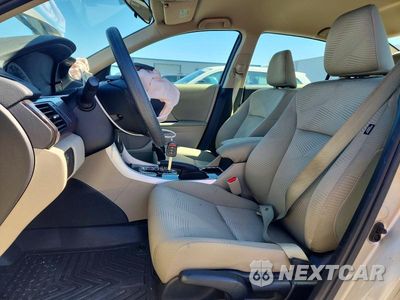 Zdjęcie 7 z 12 samochodu: 2016 HONDA ACCORD LX VIN:1HGCR2F37GA057978 - miniatura